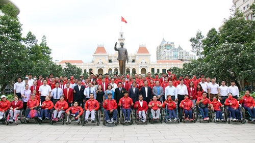 Đoàn thể thao người khuyết tật Việt Nam xuất quân tham dự ASEAN Para Games 11